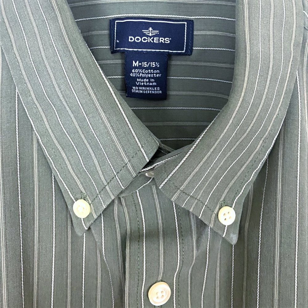 Dockers striped long sleeve button down shirt Medium spring